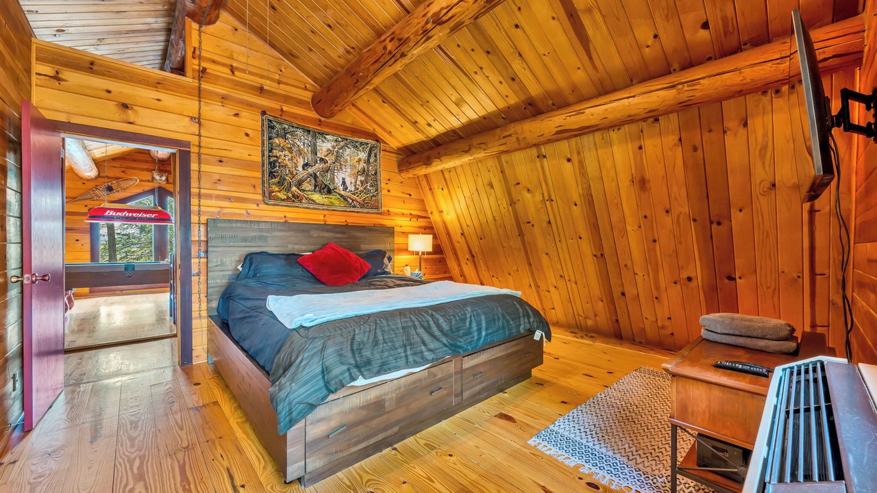 Photo of Bedroom in Twain Harte
