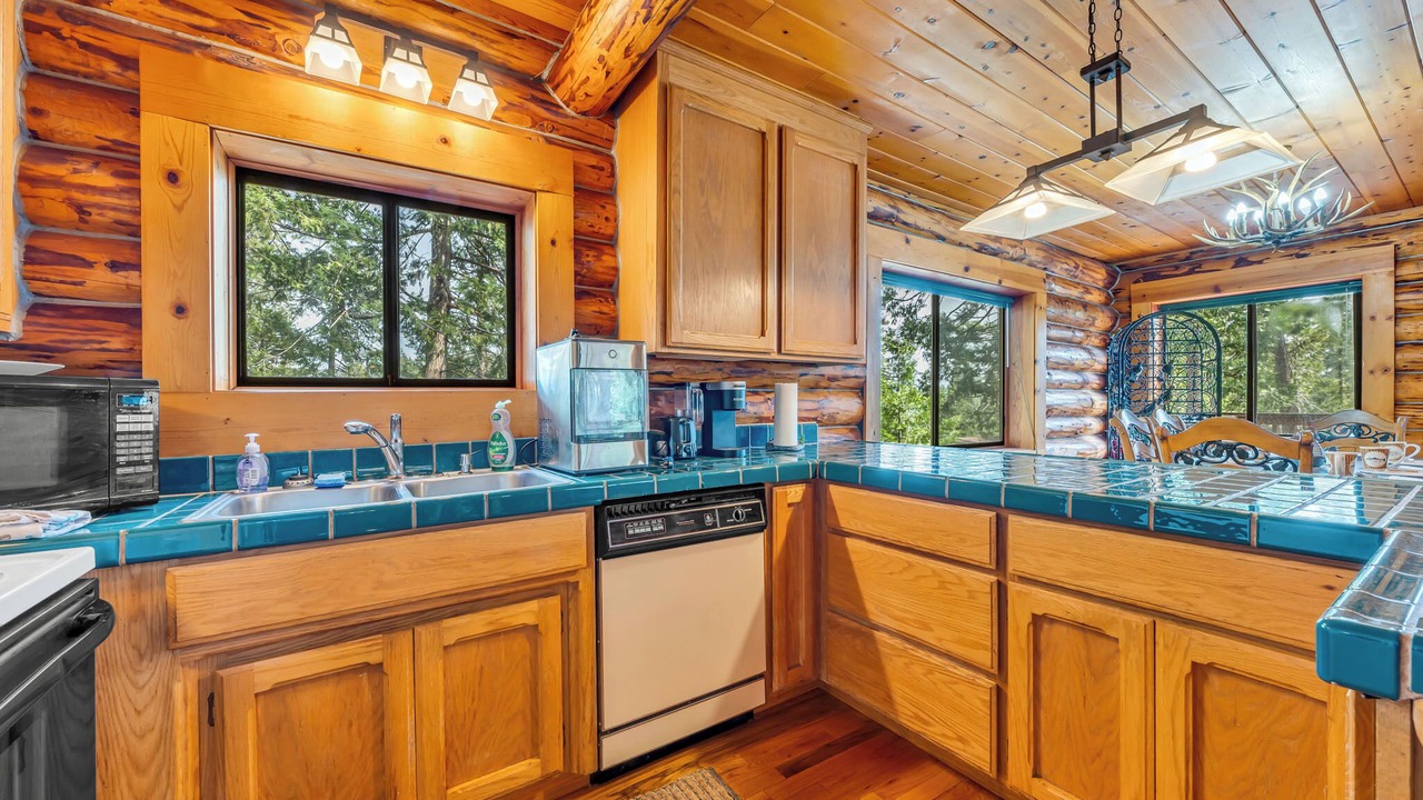 Photo of Kitchen in Twain Harte