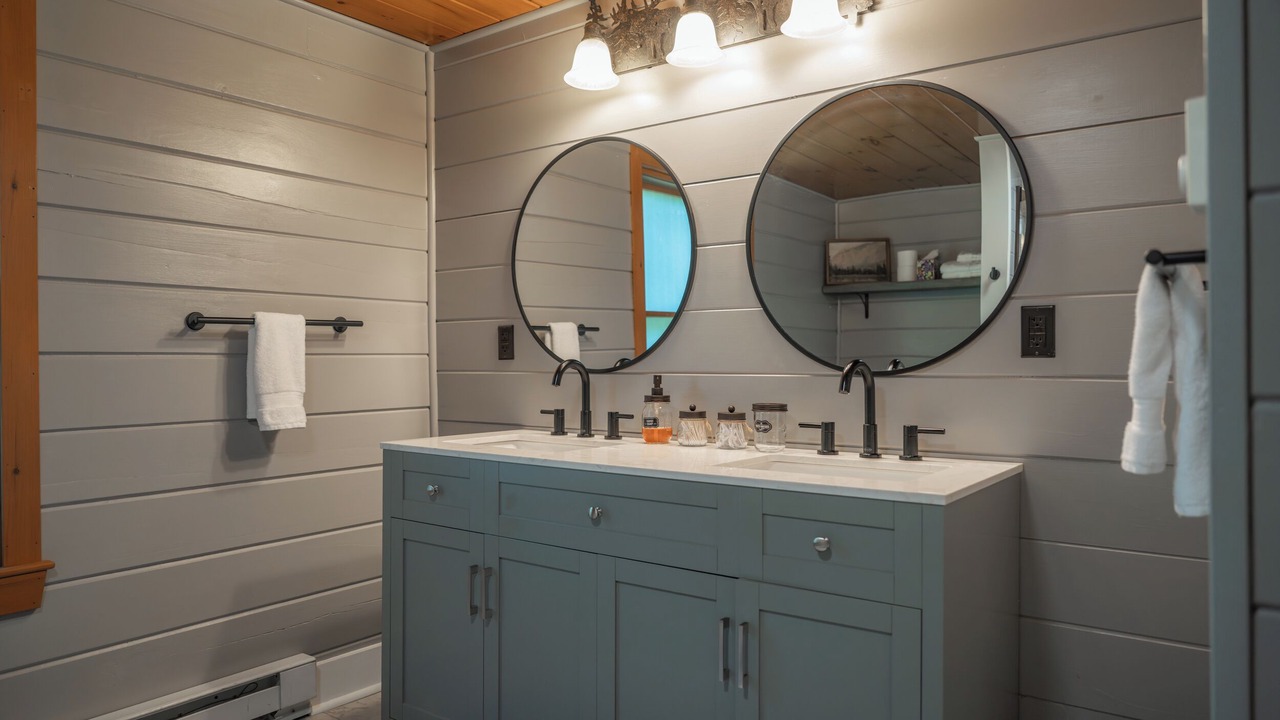 Photo of Bathroom in Sterling