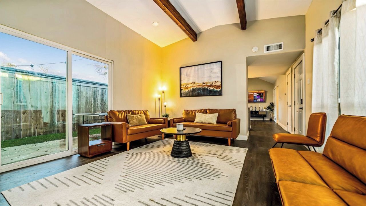 Photo of Livingroom in Park Central