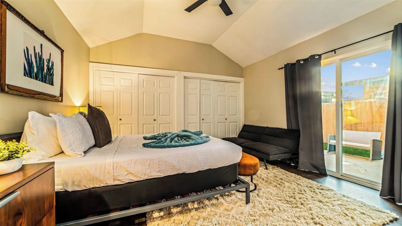 Photo of Bedroom in Park Central