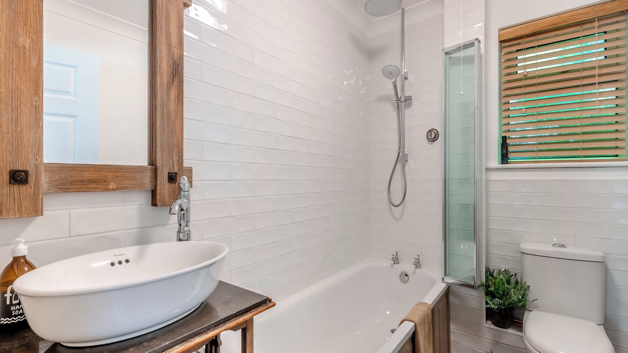 Photo of Bathroom in Hethel