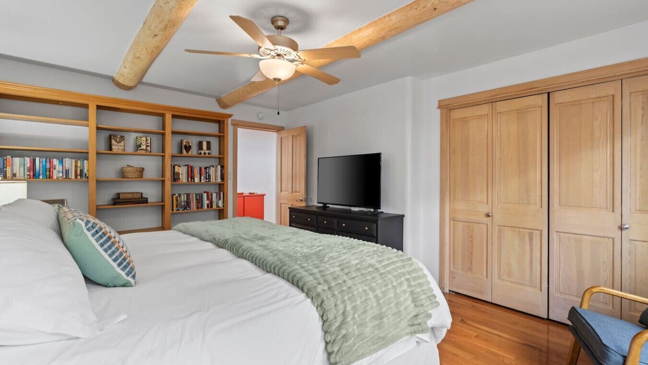 Photo of Bedroom in Northeast Santa Fe