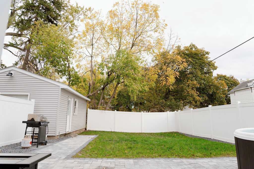 Photo of Outdoor in Western Gardens