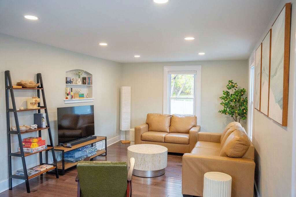 Photo of Bedroom in Western Gardens