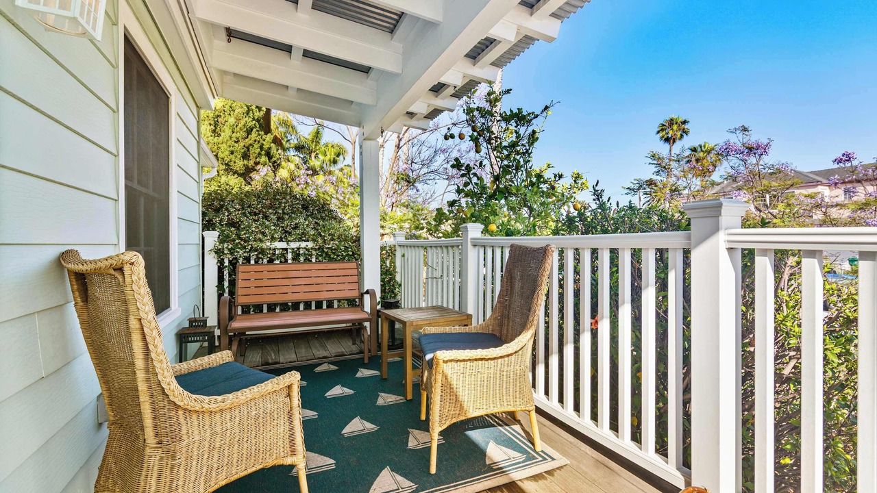 Photo of Patio Balcony in North Pacific Beach
