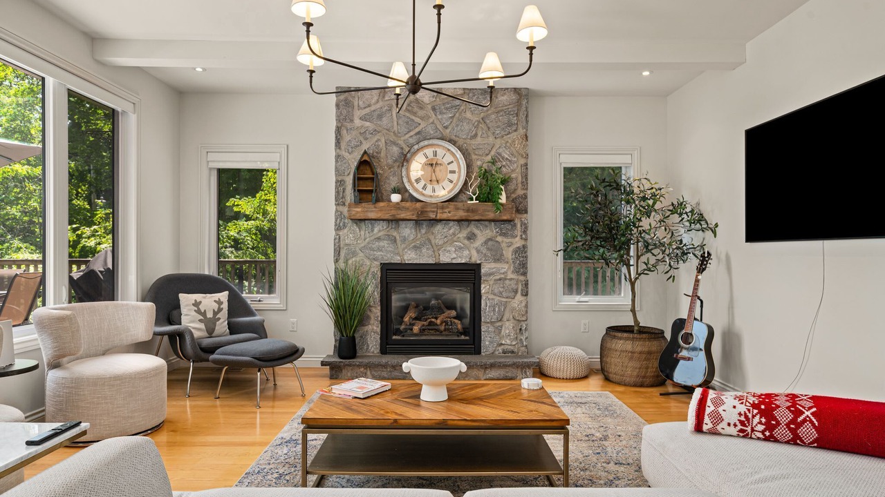 Photo of Livingroom in Tay Valley