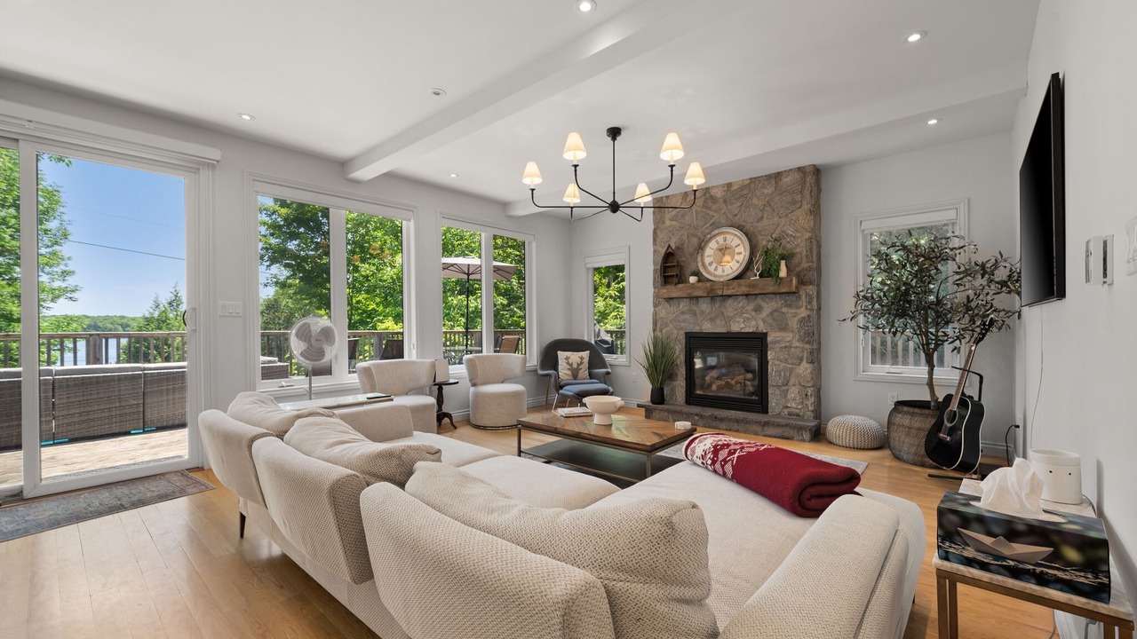 Photo of Livingroom in Tay Valley
