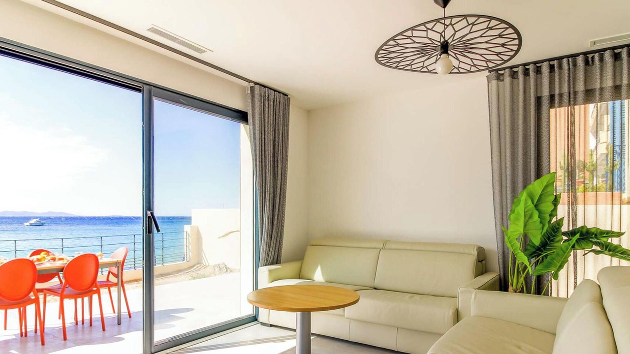 Photo of Livingroom in Cavaliere Beach