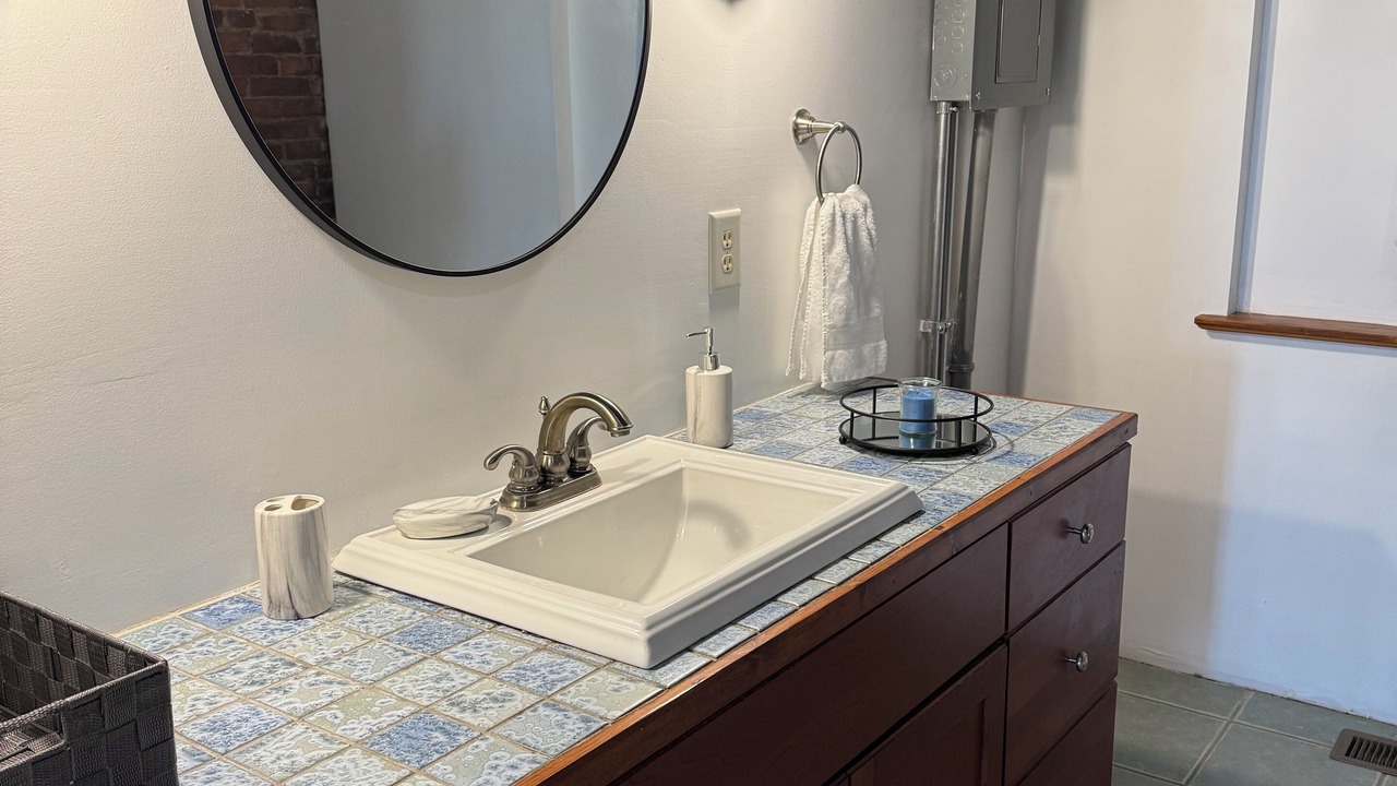 Photo of Bathroom in Hannibal