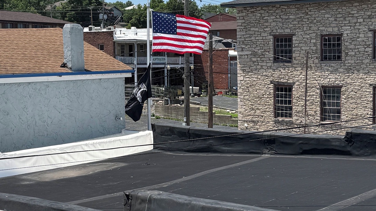 Photo of Others in Hannibal