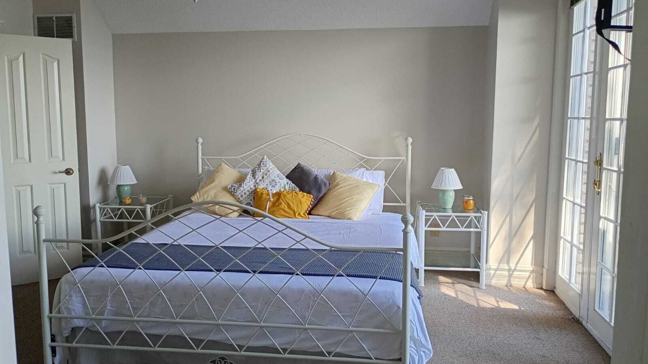 Photo of Bedroom in Port Colborne