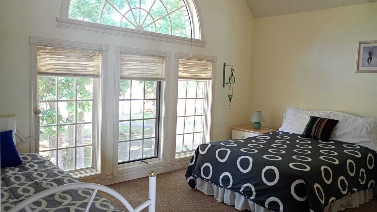Photo of Bedroom in Port Colborne