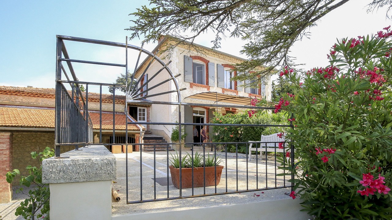 Photo of Others in Seguret