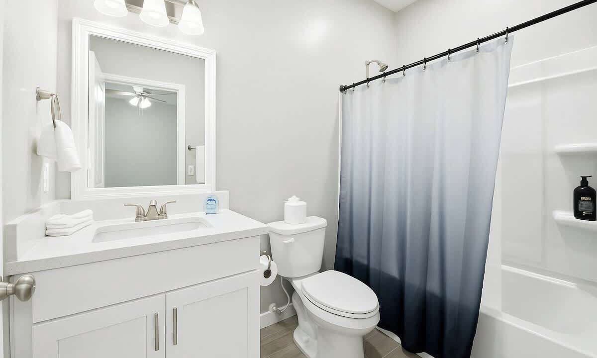 Photo of Bathroom in Glendale