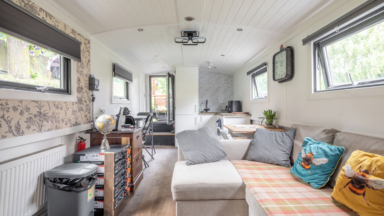 Photo of Livingroom in Cambridge City Centre