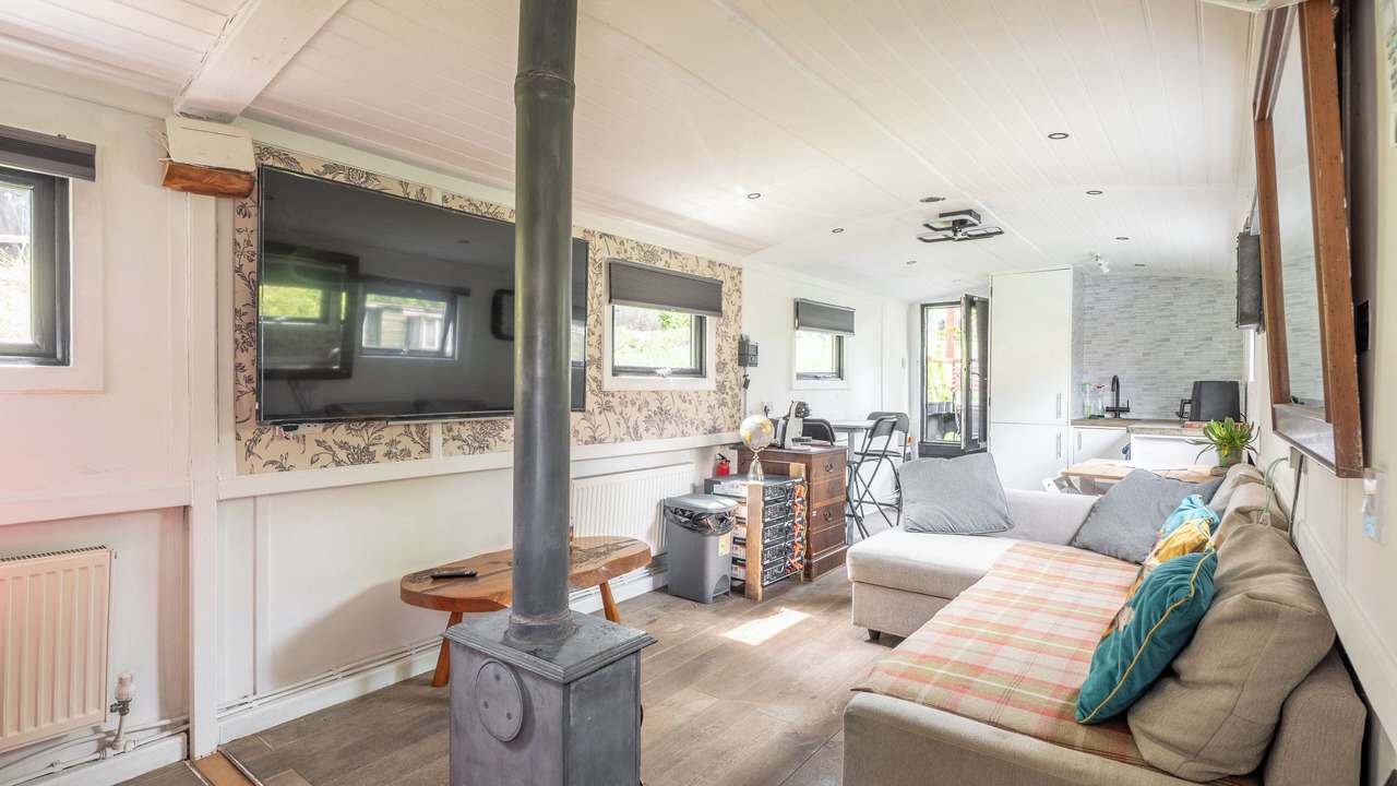 Photo of Livingroom in Cambridge City Centre