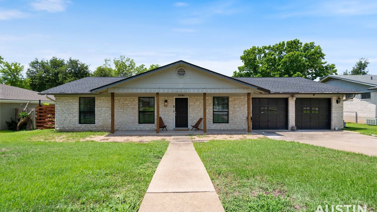 Photo of Bedroom in McNeil