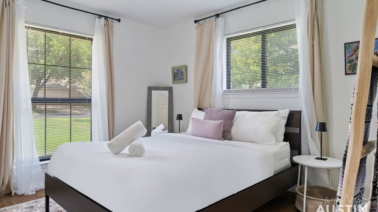 Photo of Bedroom in McNeil