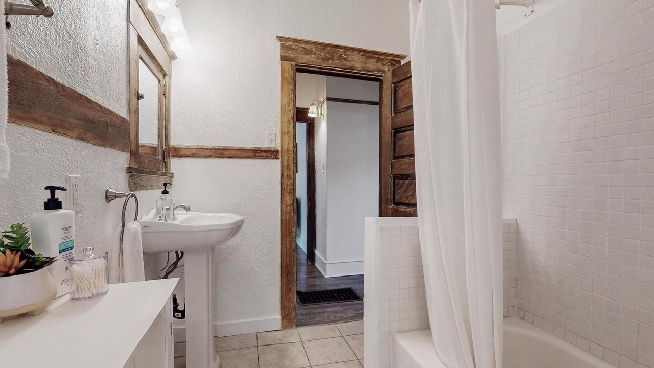 Photo of Bathroom in Downtown Albuquerque