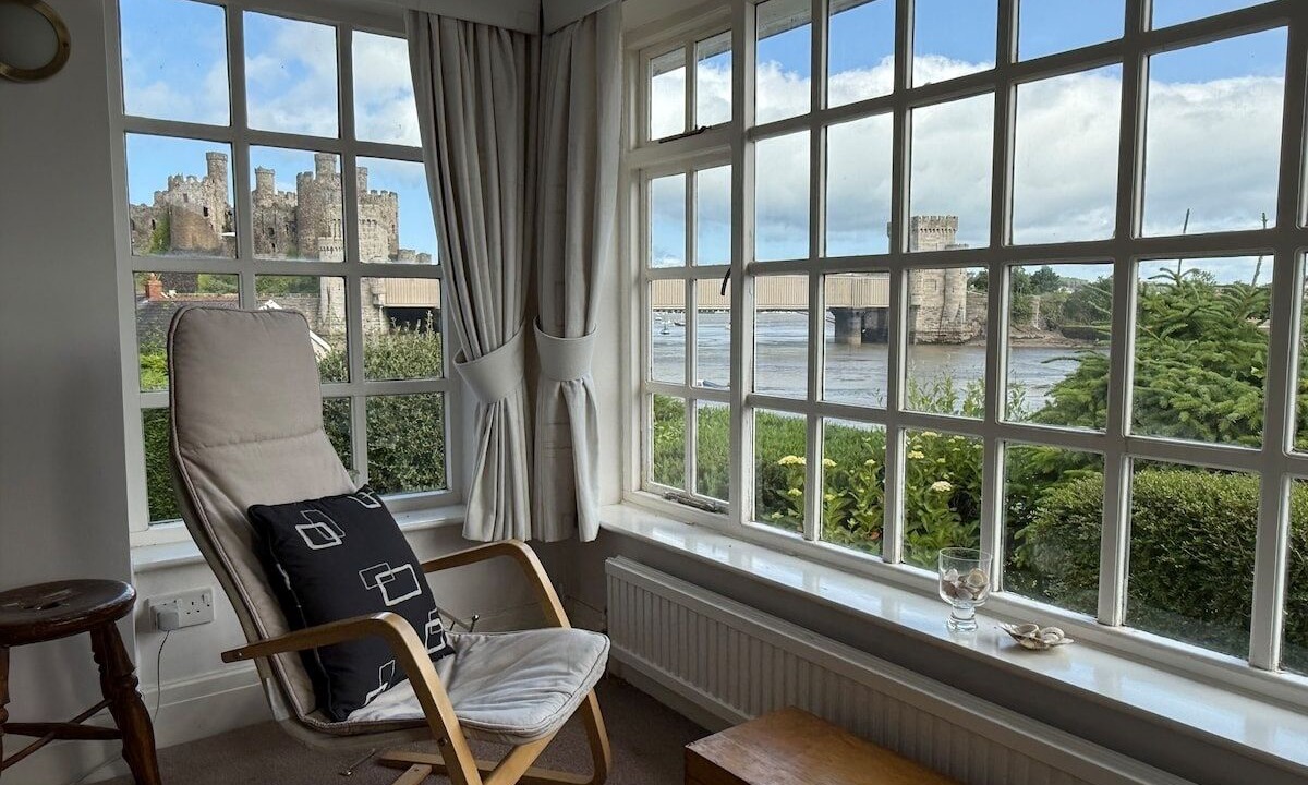 Photo of Others in Henryd