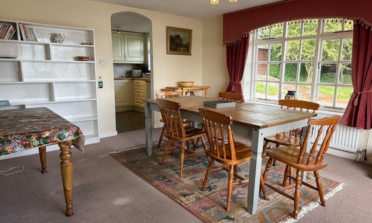 Photo of Others in Henryd