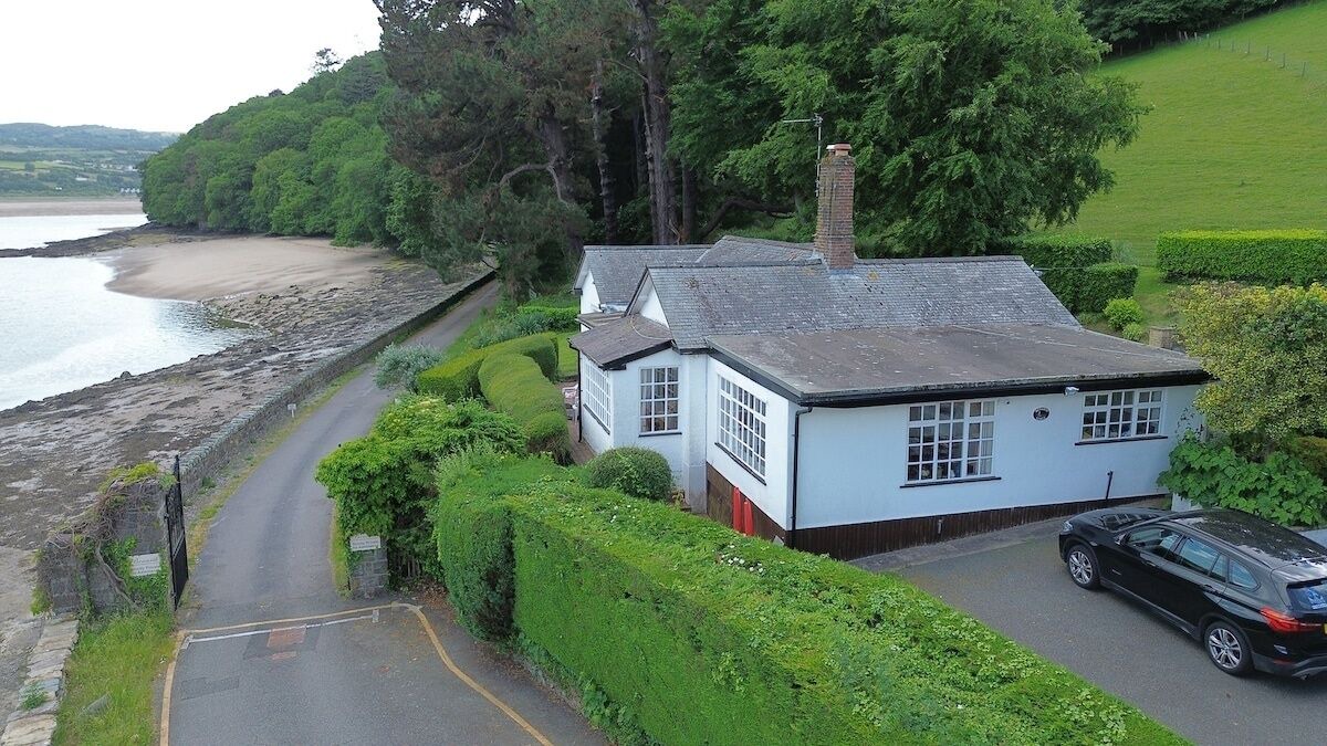 Photo of Outdoor in Henryd