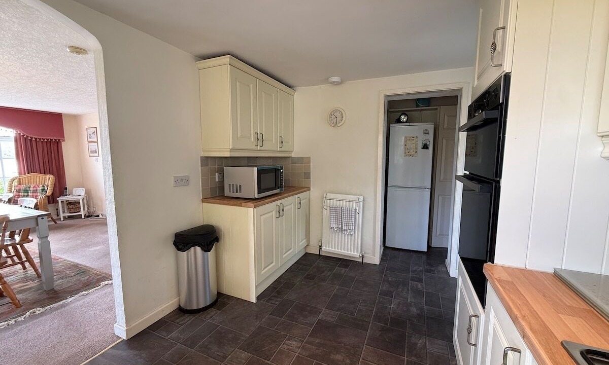 Photo of Kitchen in Henryd