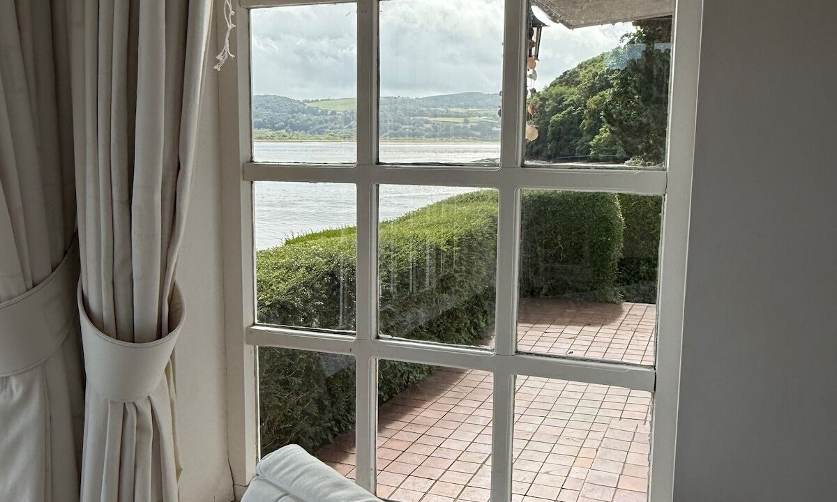 Photo of Livingroom in Henryd