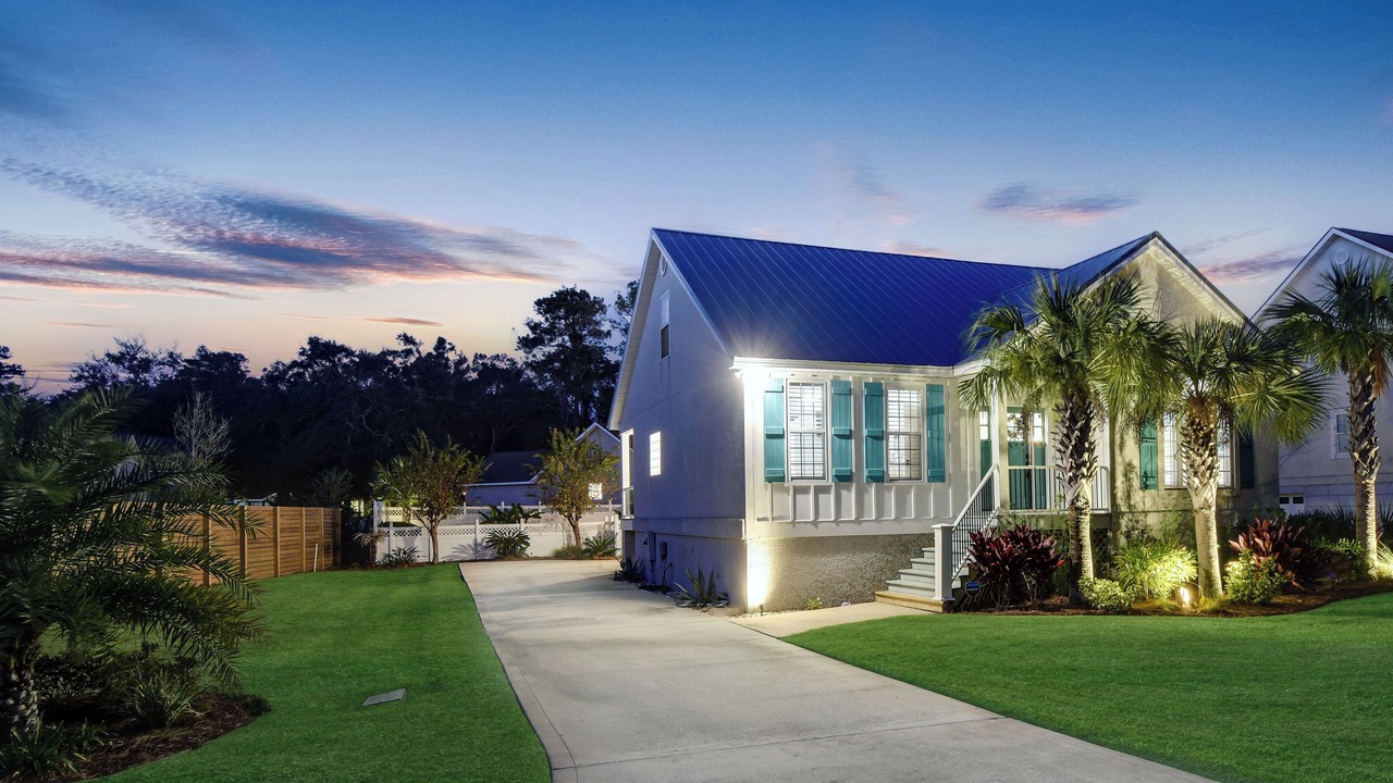 Photo of Others in Saint Simons Heights