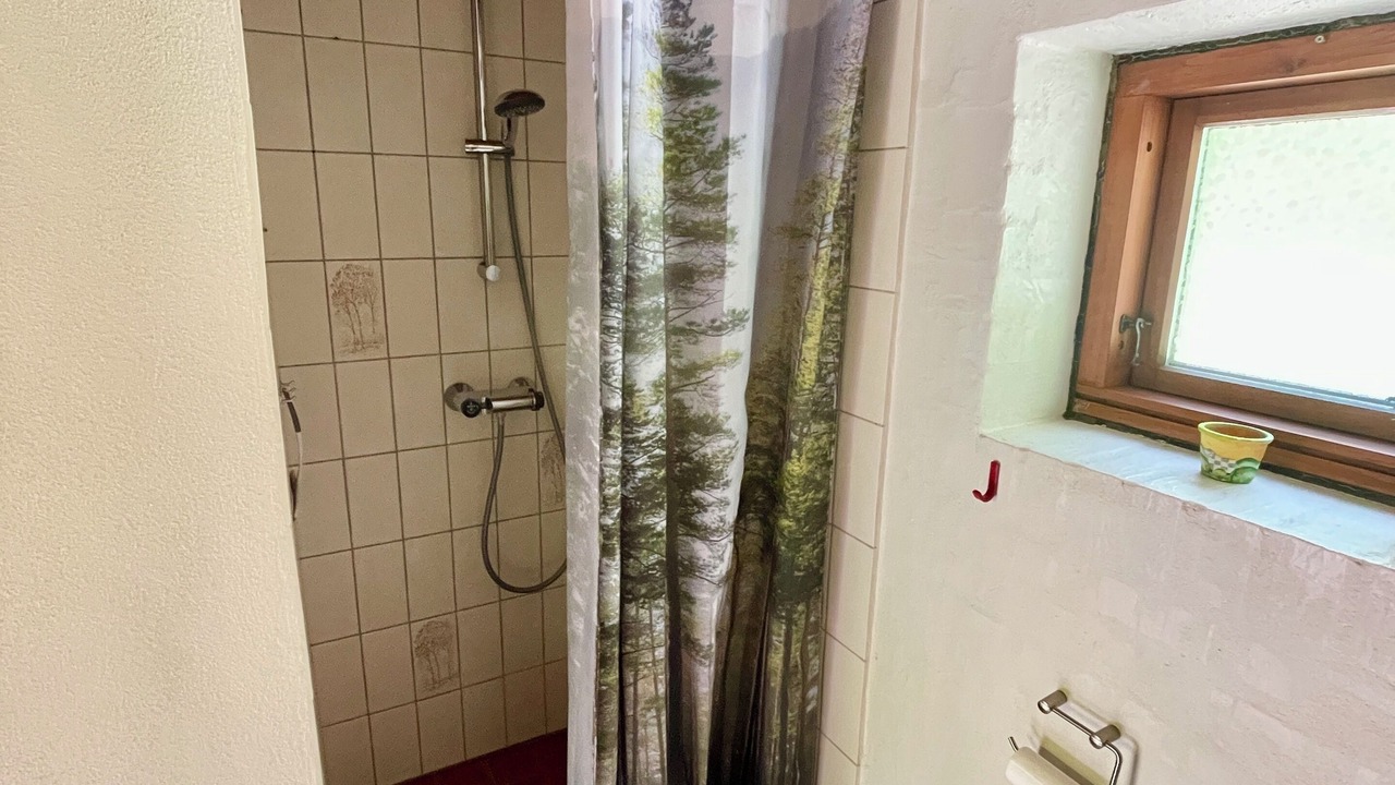 Photo of Bathroom in Broby