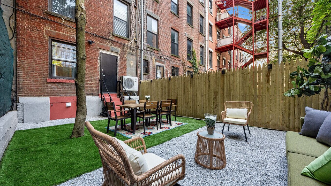 Photo of Outdoor in Harlem