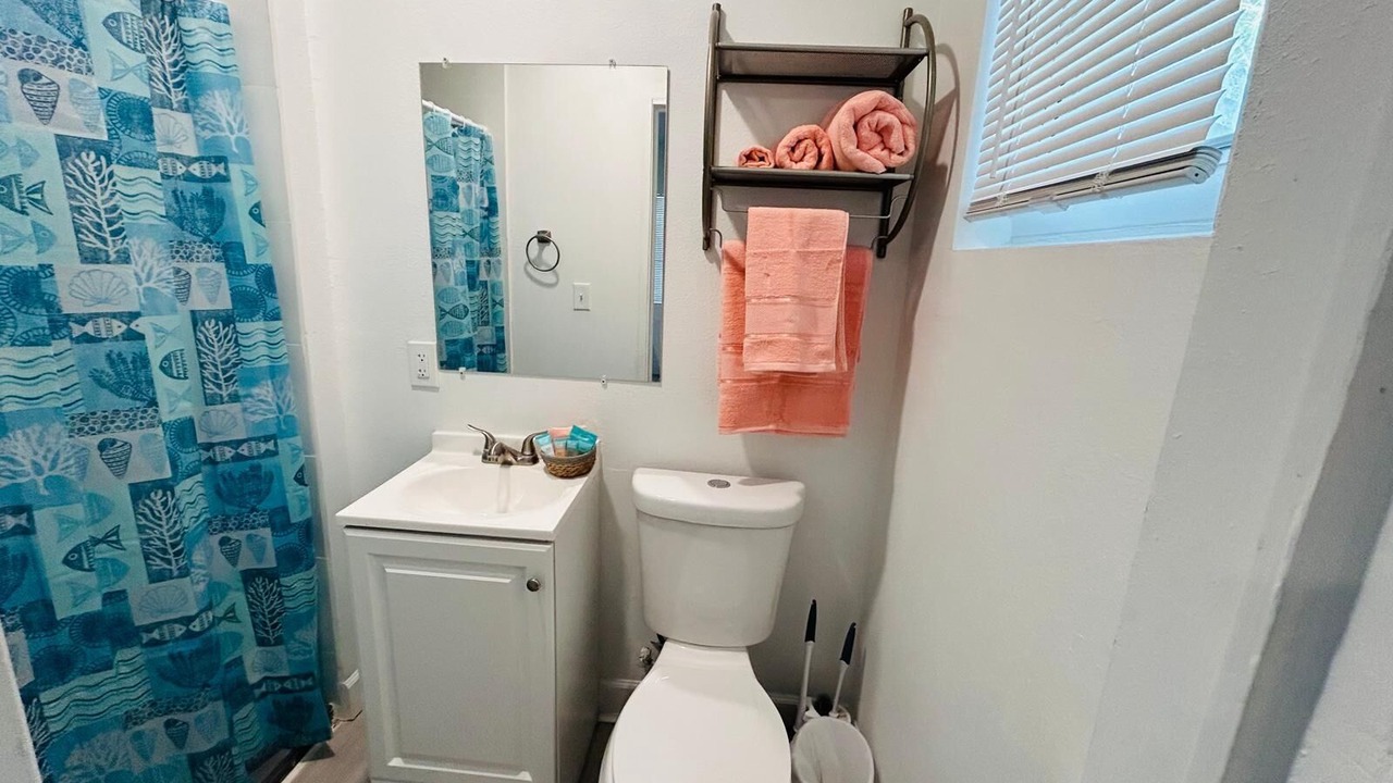 Photo of Bathroom in Tropic