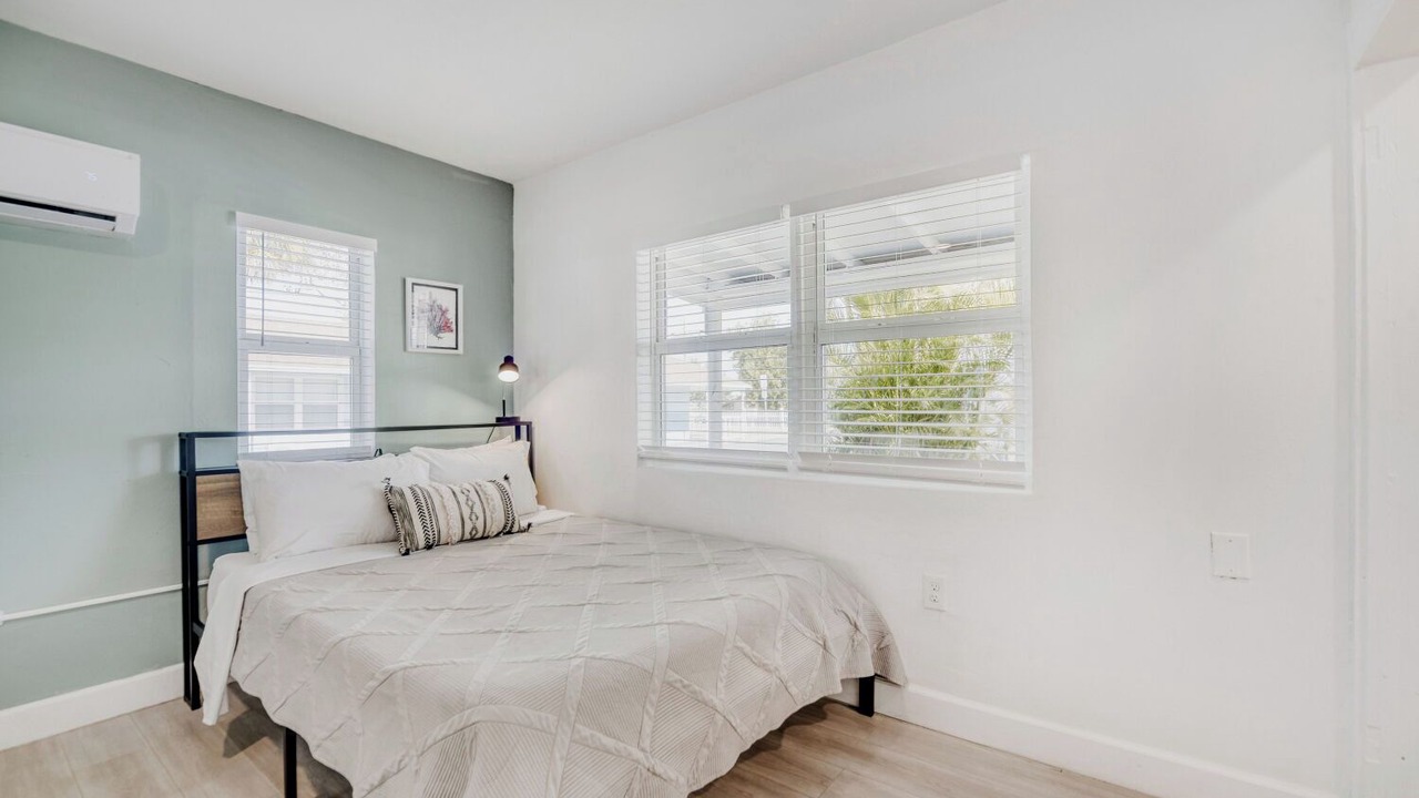 Photo of Bedroom in Tropic