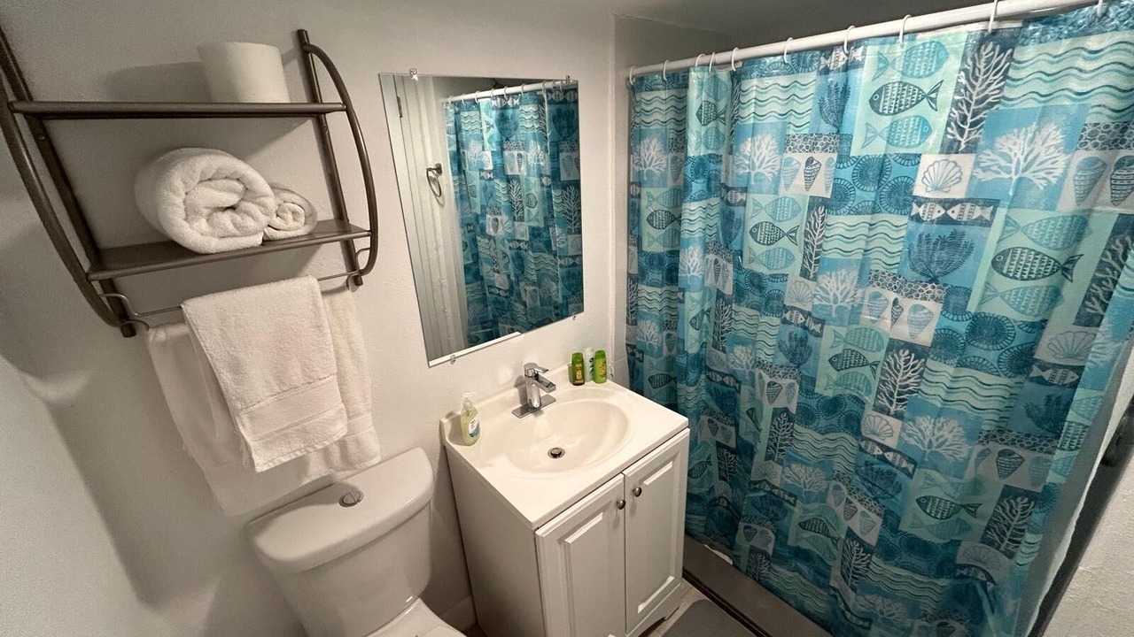 Photo of Bathroom in Tropic