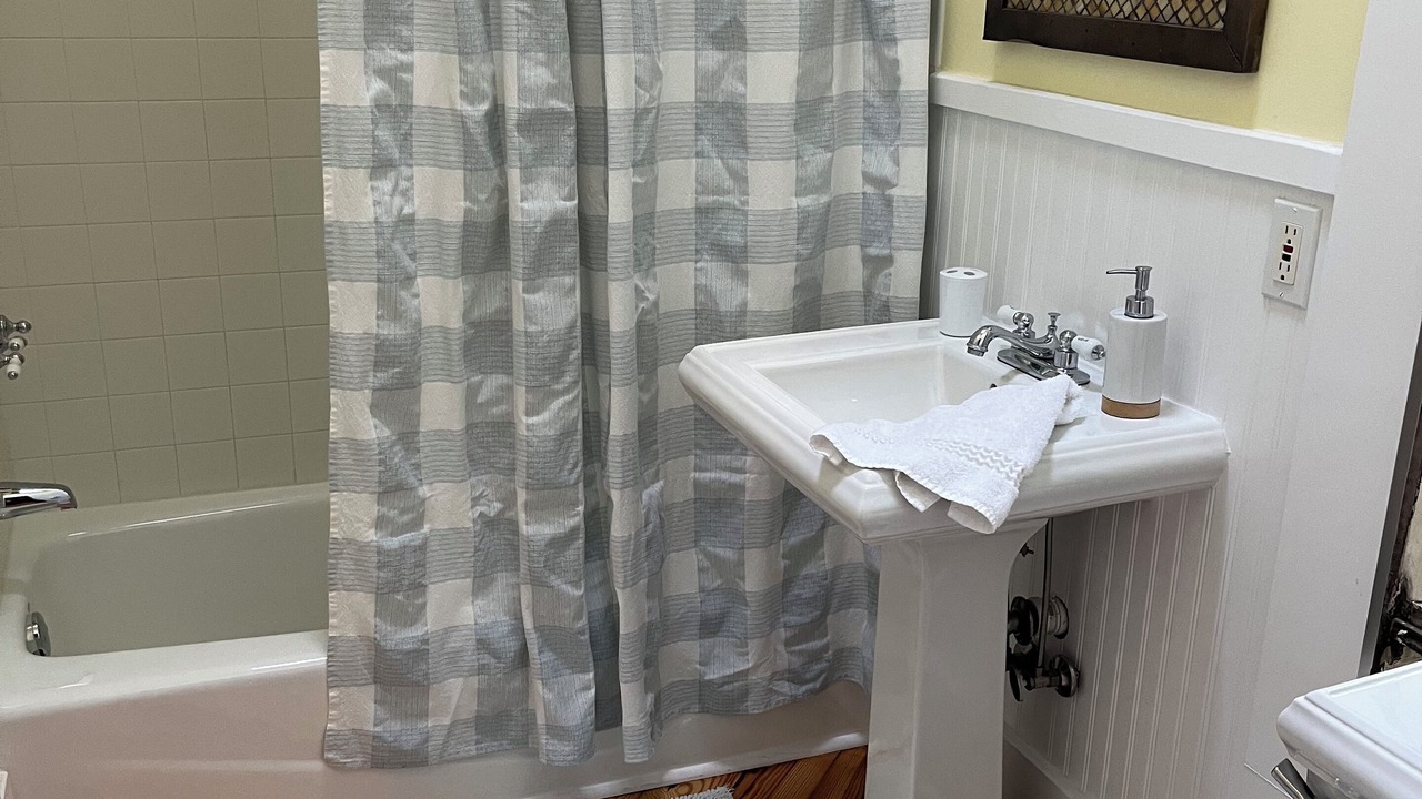 Photo of Bathroom in Quitman