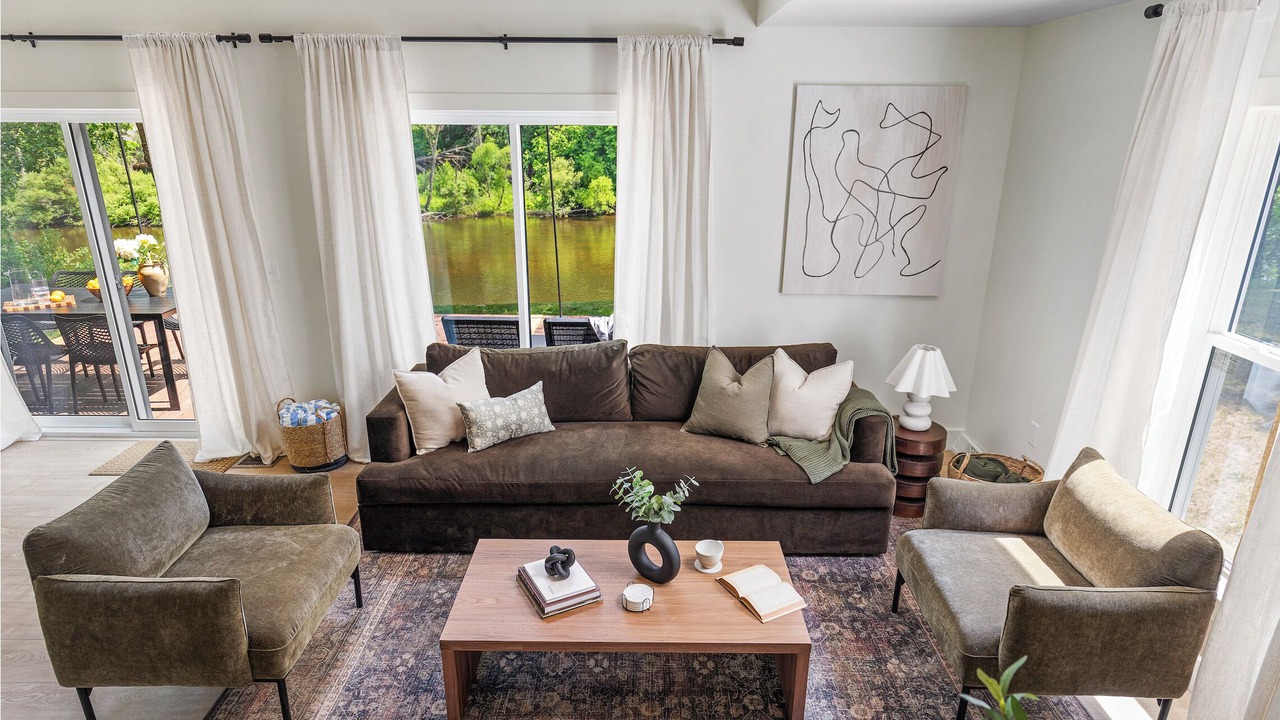 Photo of Livingroom in Evart