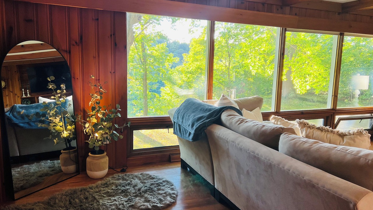 Photo of Livingroom in Oswego