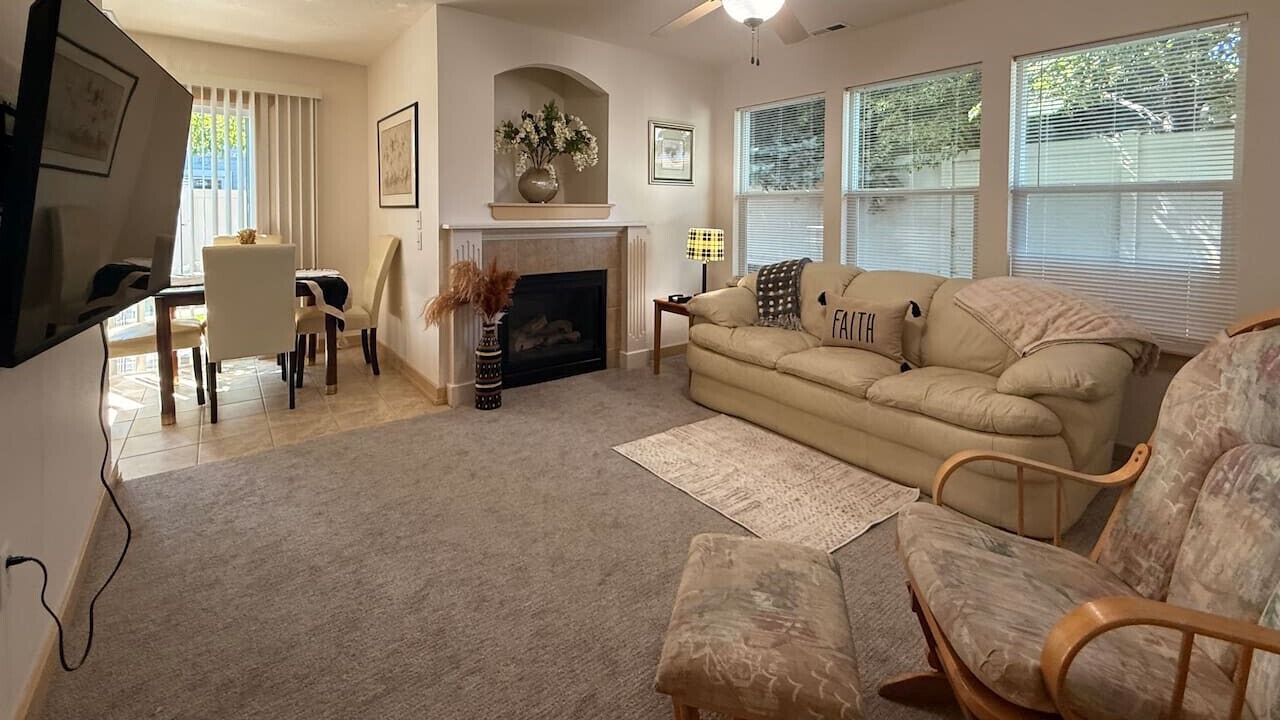 Photo of Livingroom in Southwest Ada County Alliance