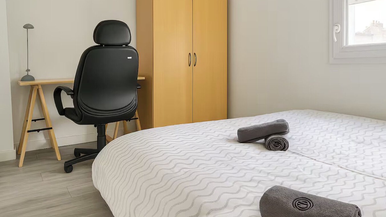 Photo of Bedroom in Lambersart