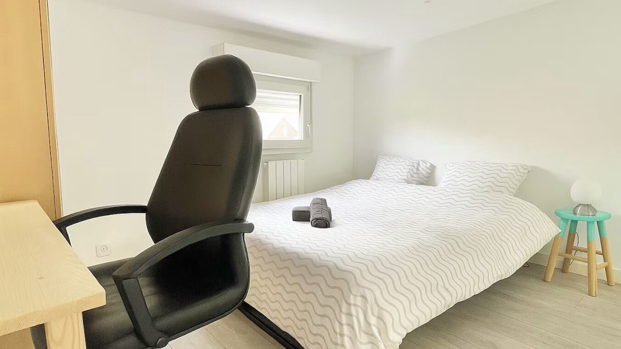 Photo of Bedroom in Lambersart