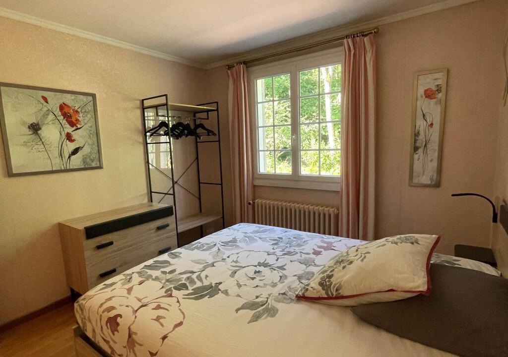 Photo of Bedroom in Veigne
