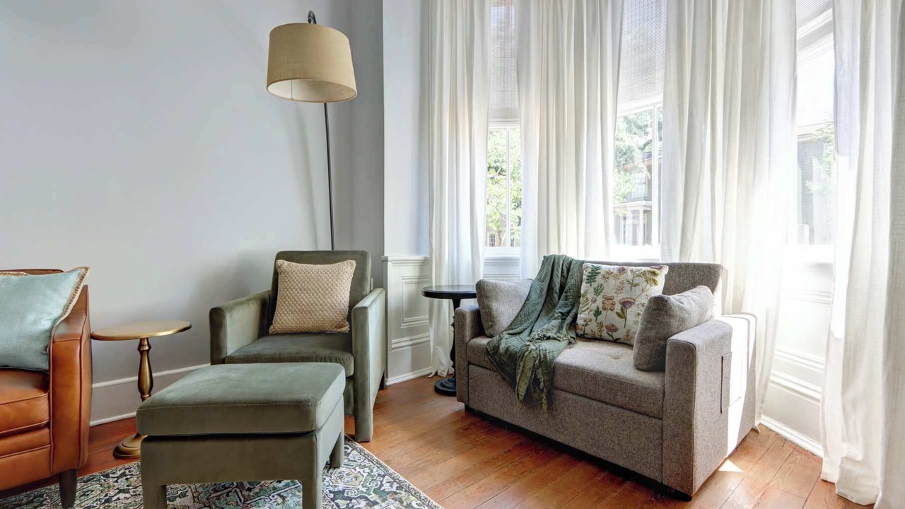 Photo of Livingroom in Savannah Victorian District