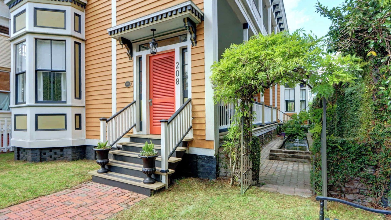 Photo of Outdoor in Savannah Victorian District