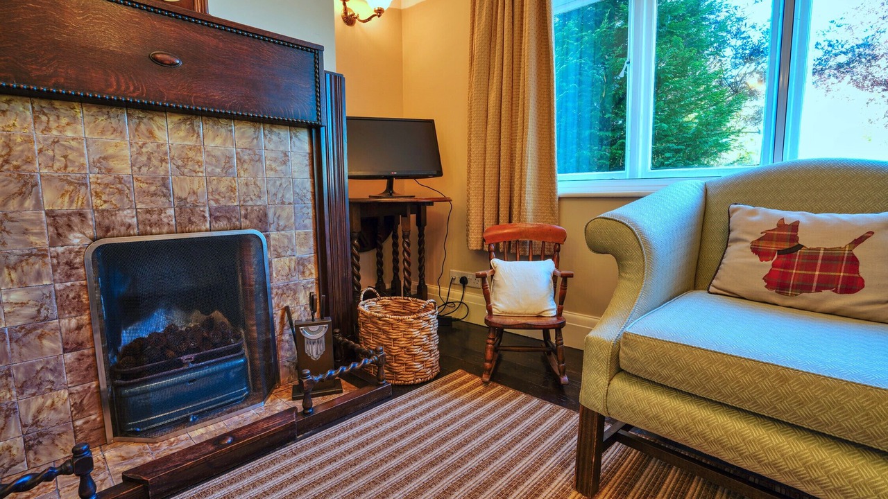 Photo of Livingroom in Ault Hucknall