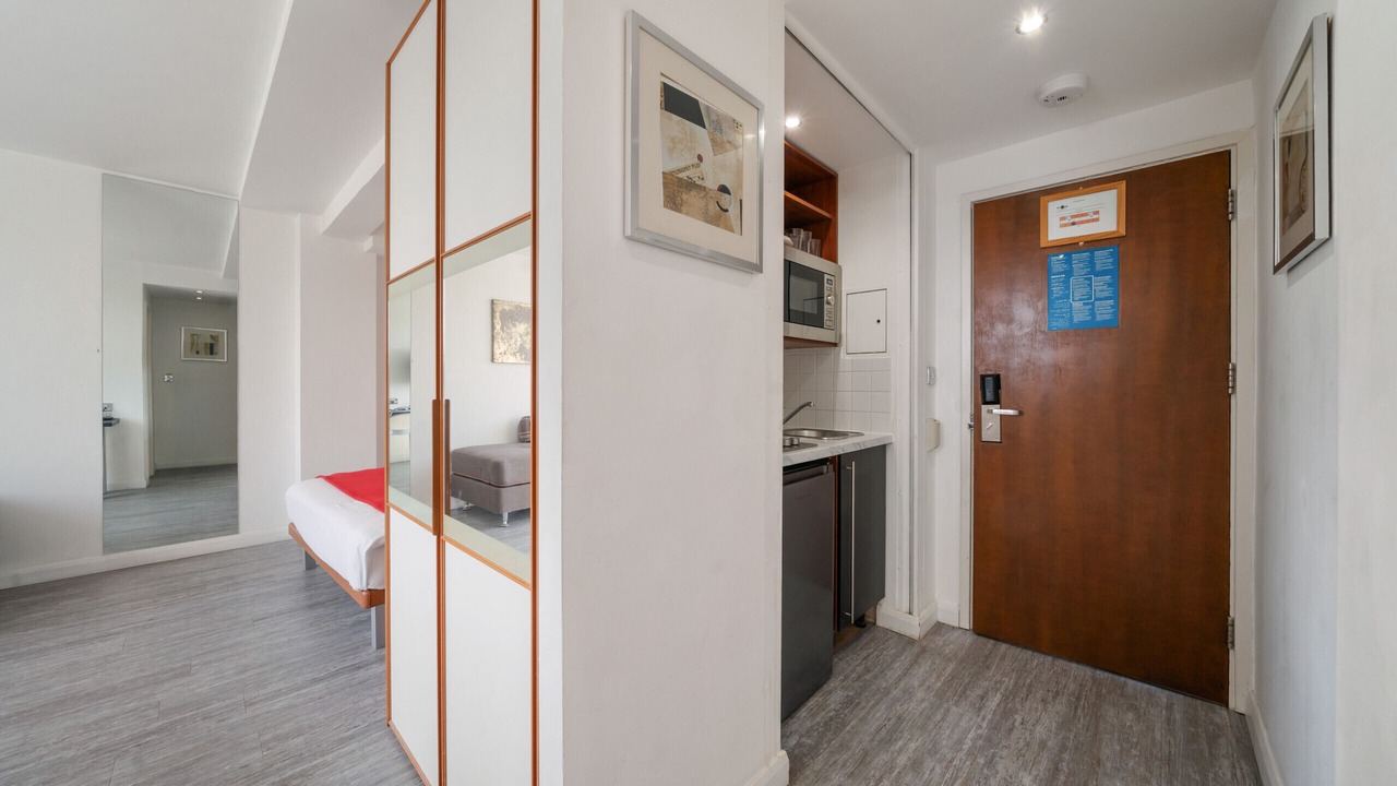 Photo of Bedroom in Courtfield