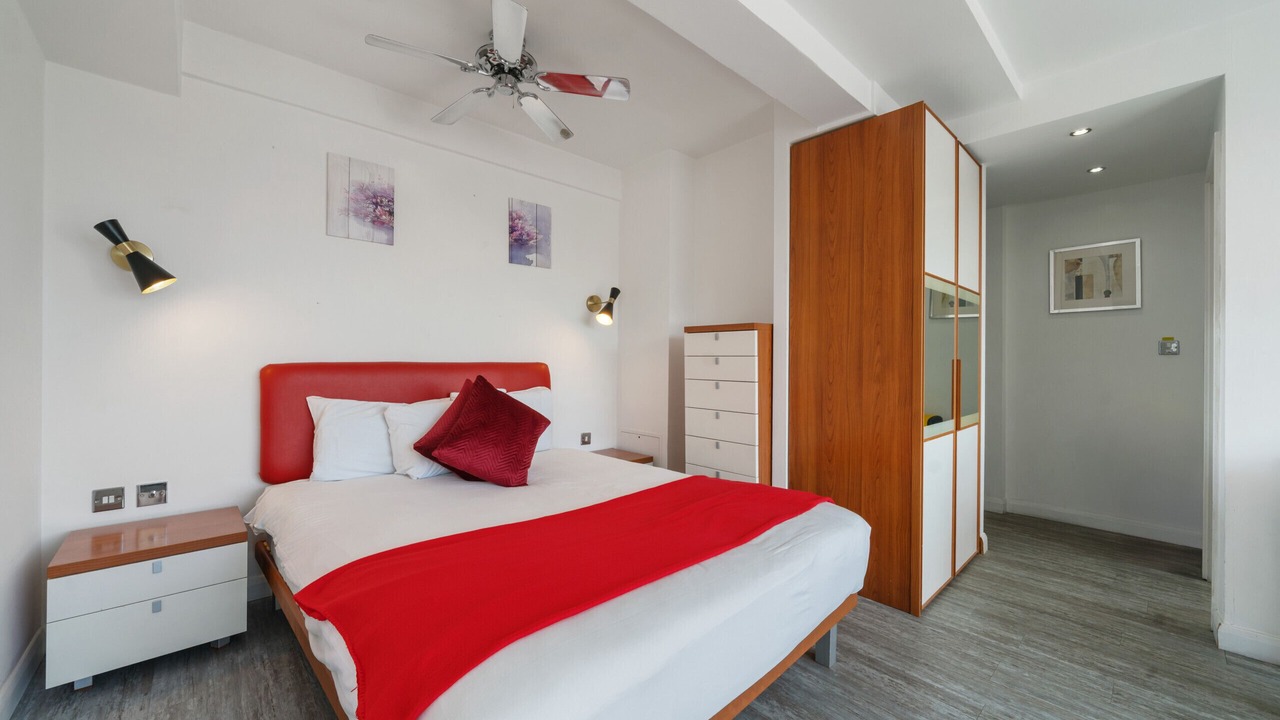 Photo of Bedroom in Courtfield