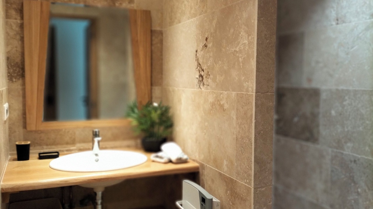 Photo of Bathroom in Arras-en-Lavedan