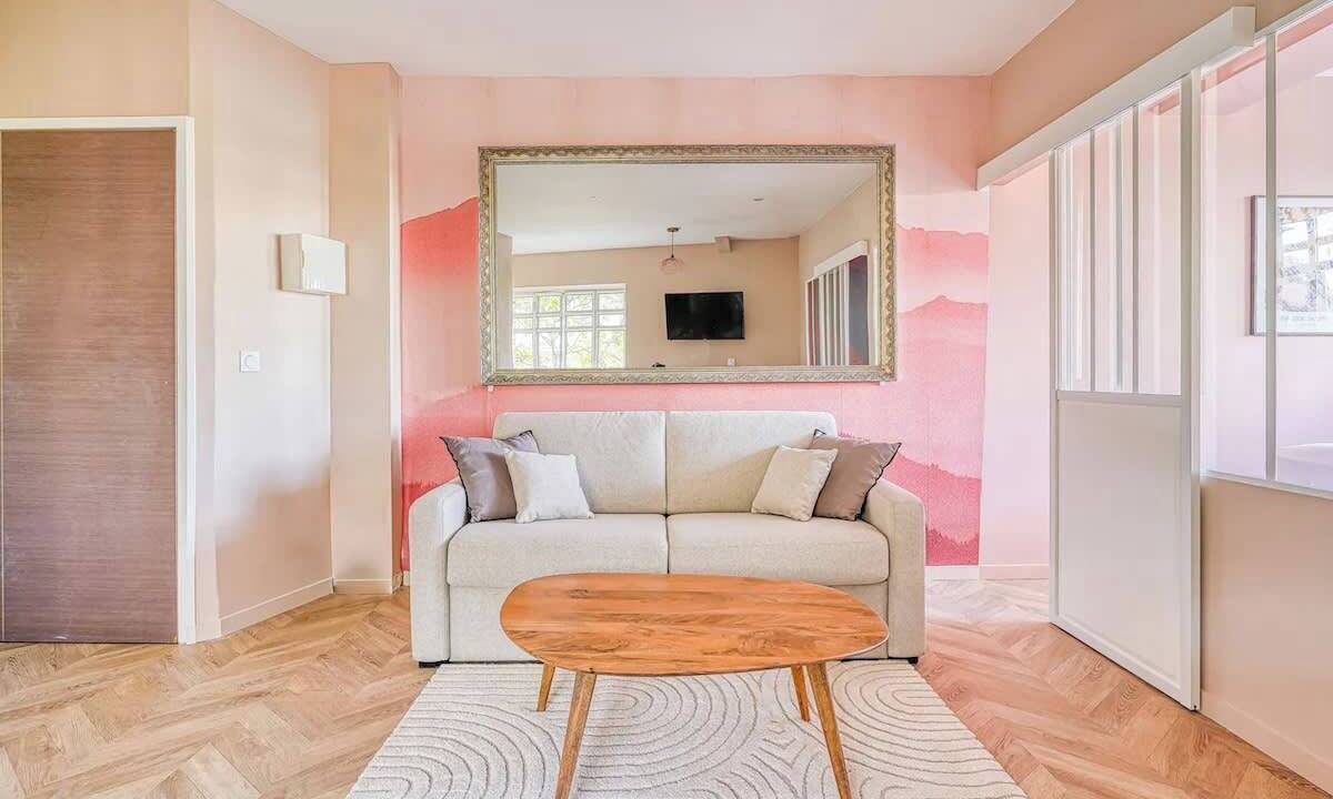 Photo of Livingroom in Quartier de la Plaine-de-Monceaux
