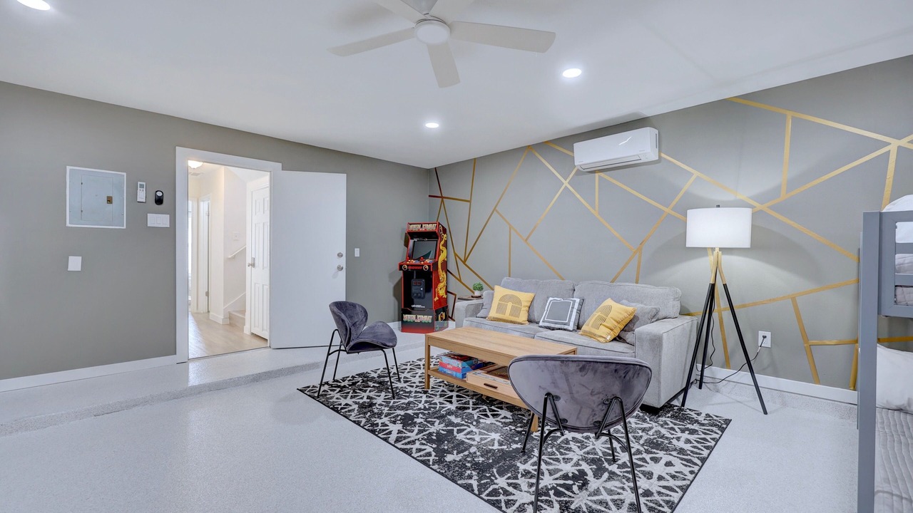 Photo of Bedroom in Willow Run